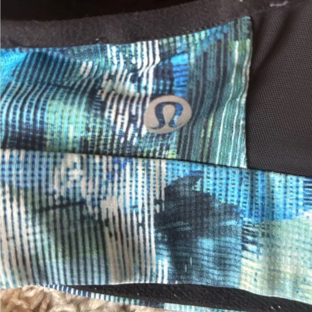 Lululemon EUC sun dazed multi blue speed up bra Size 8
